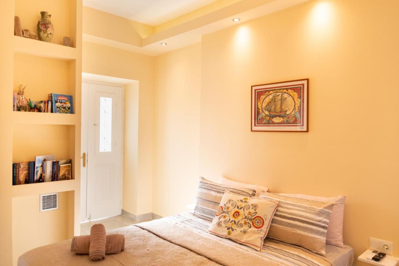 La Belle Helene Guest House Spetses Town ภายนอก รูปภาพ